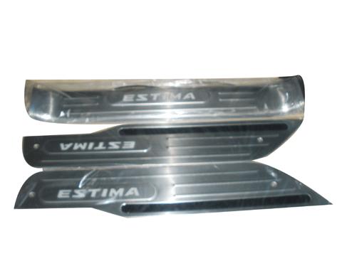 Toyota Estima 2006-on Blue LED Door Sill Plates (Broad) - Click Image to Close